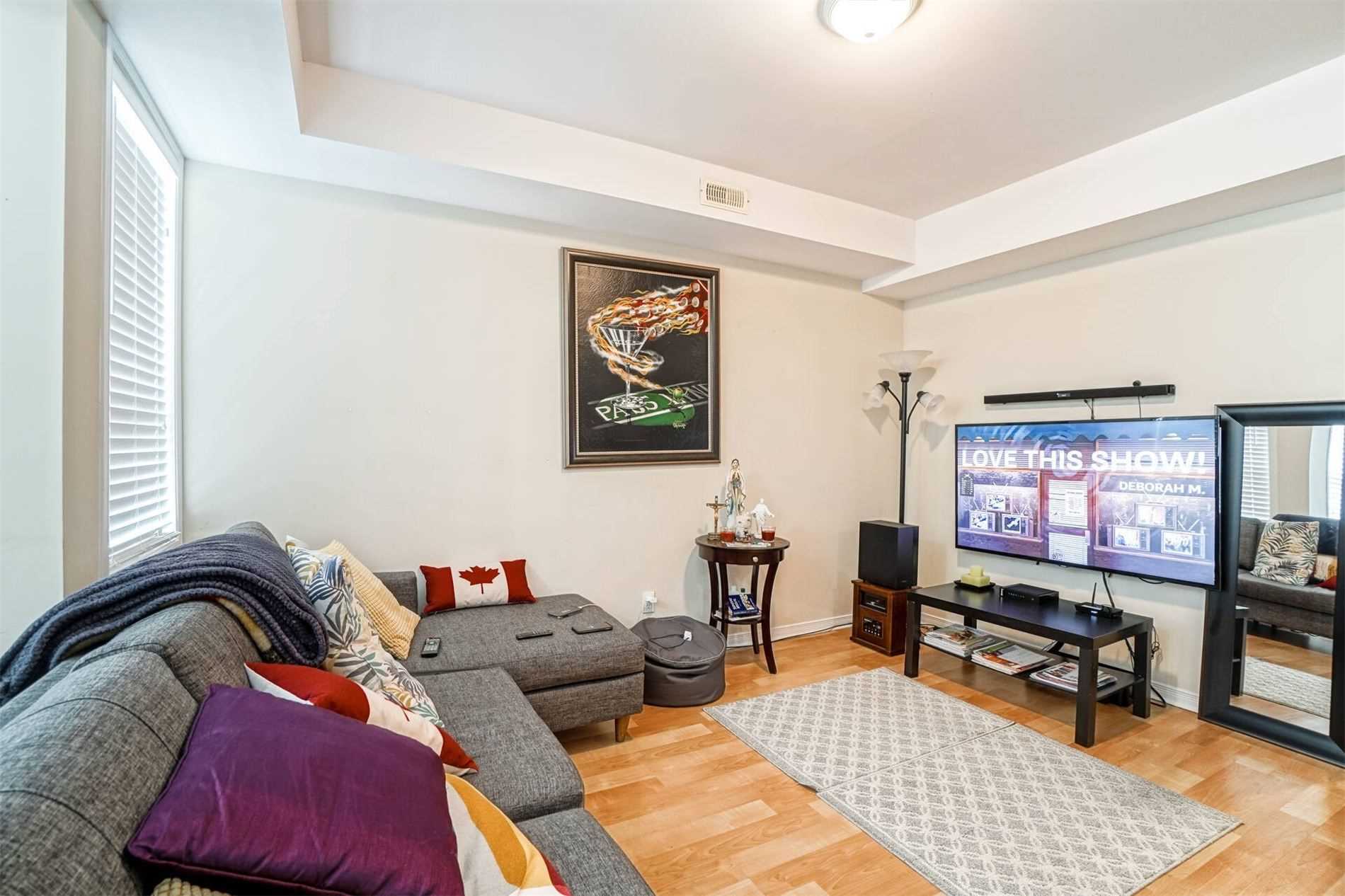 1504 Danforth Ave