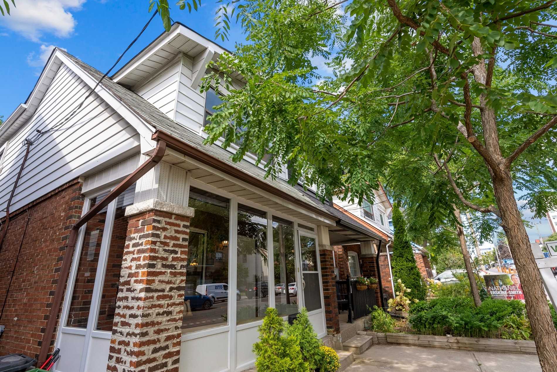 1012 Woodbine Ave