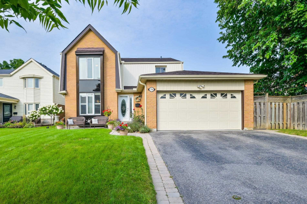 1794 Meadowview Ave, Pickering