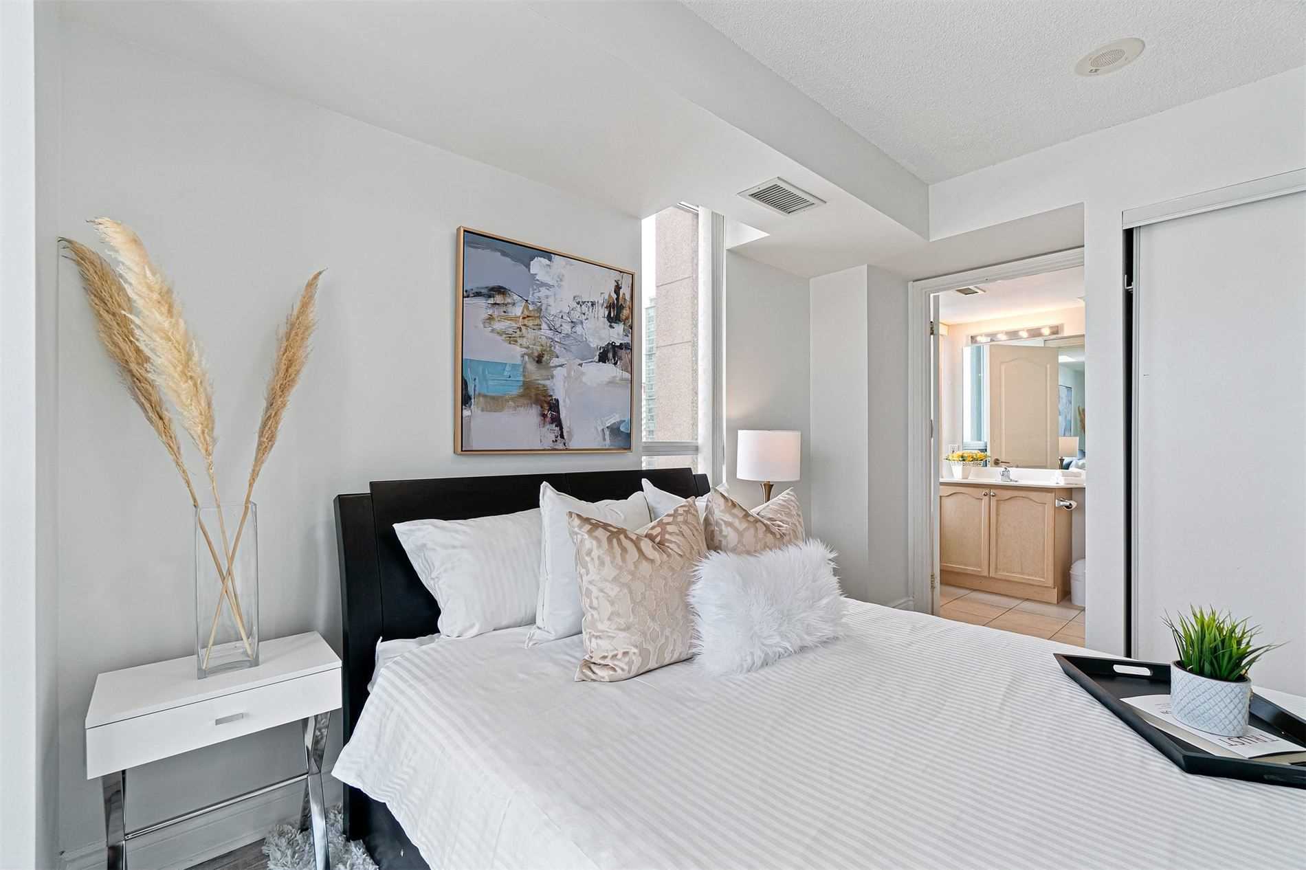 60 Brian Harrison Way, #2207