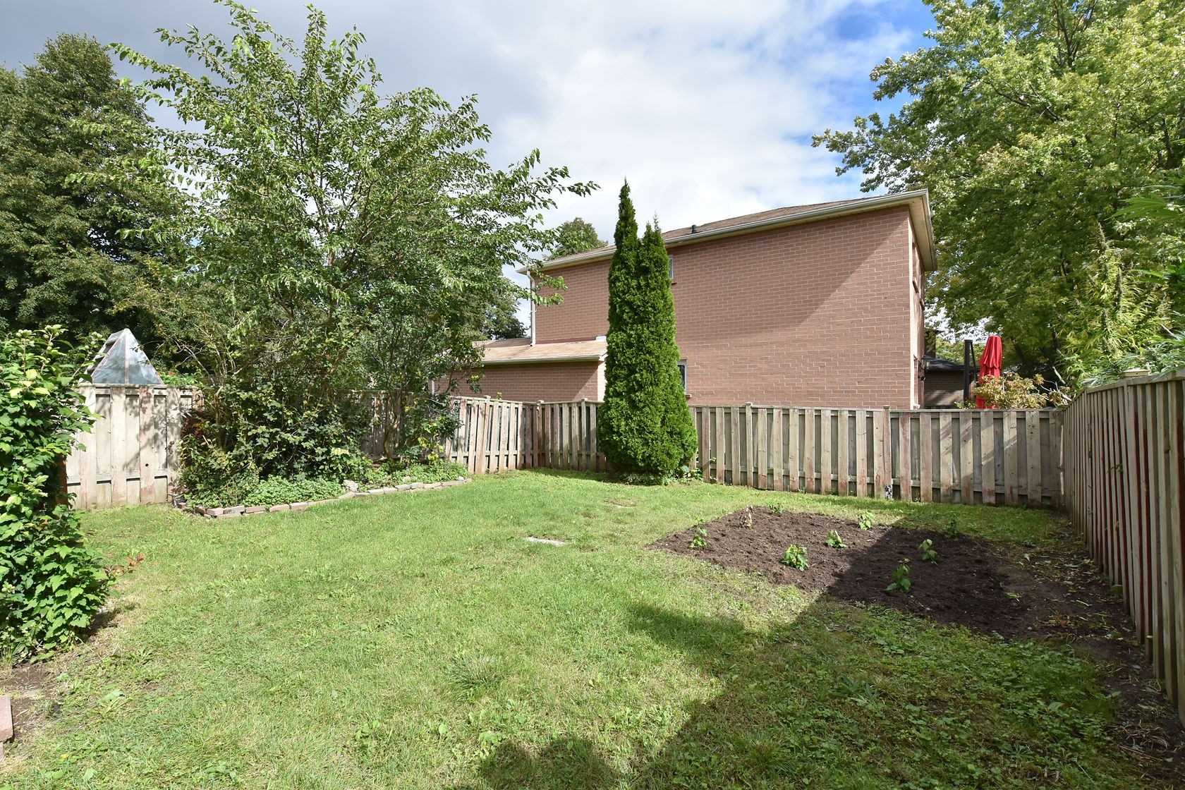 99 Radford Dr