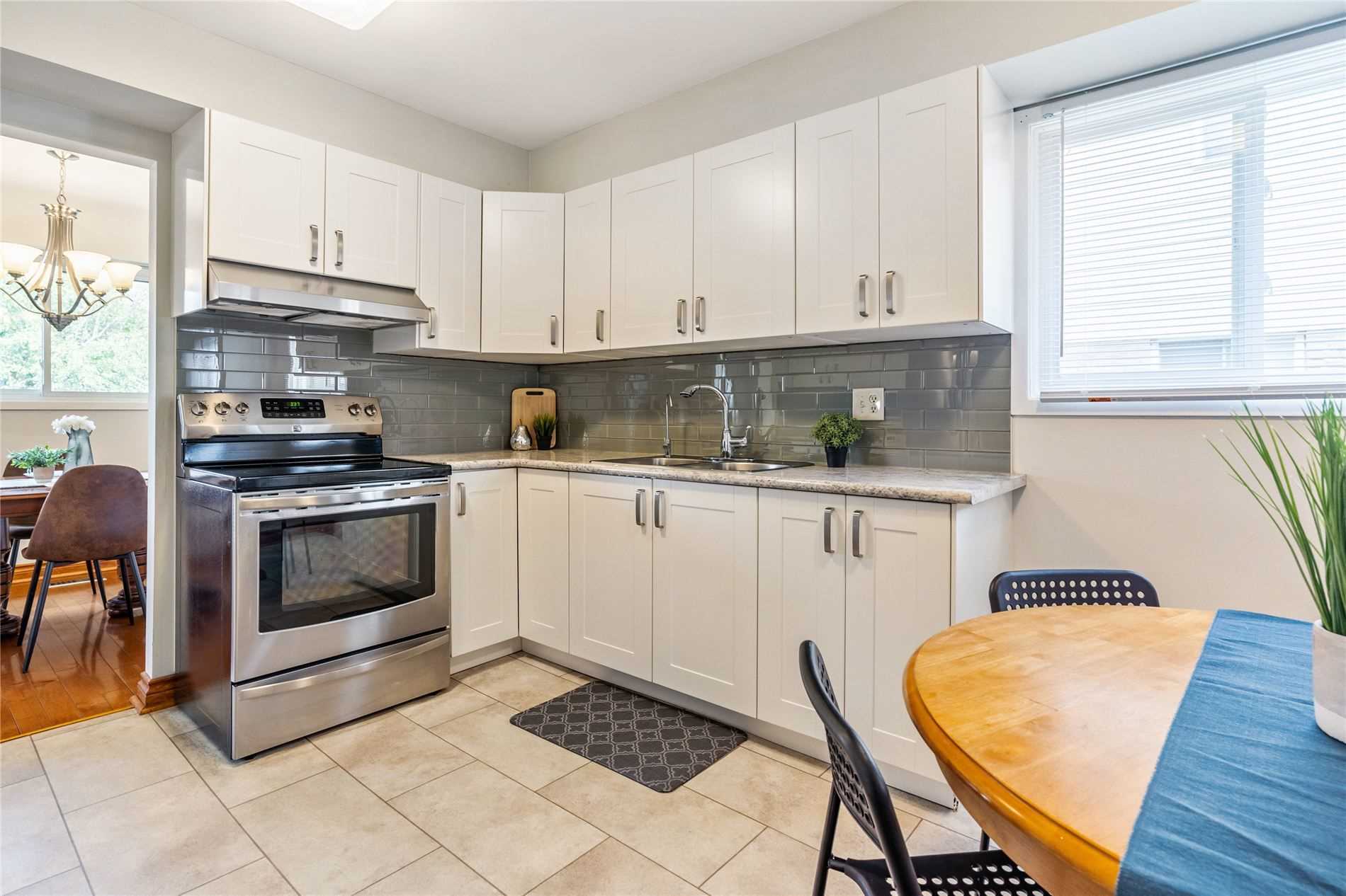 121 Placentia Blvd