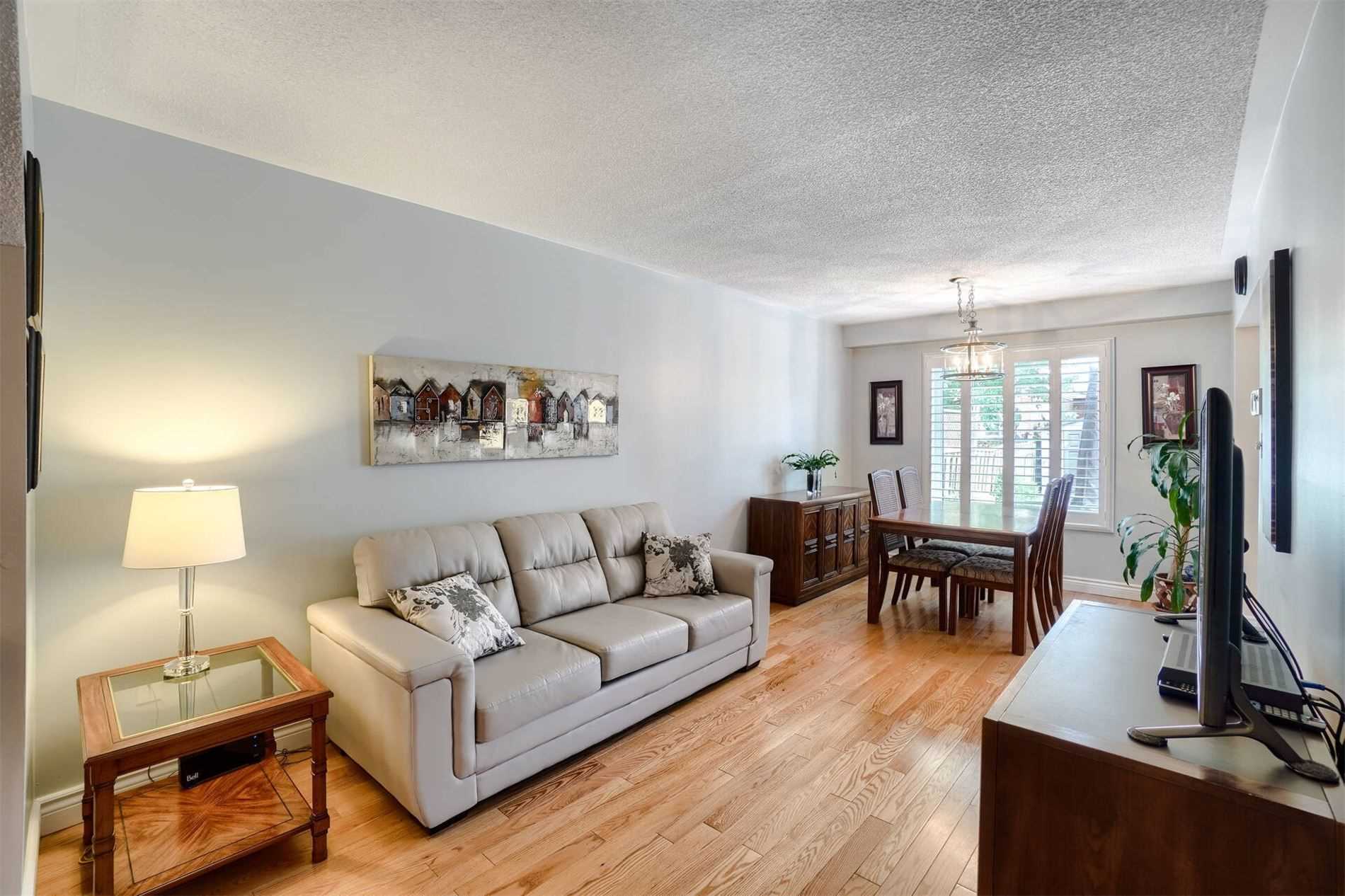 43 Creekwood Cres
