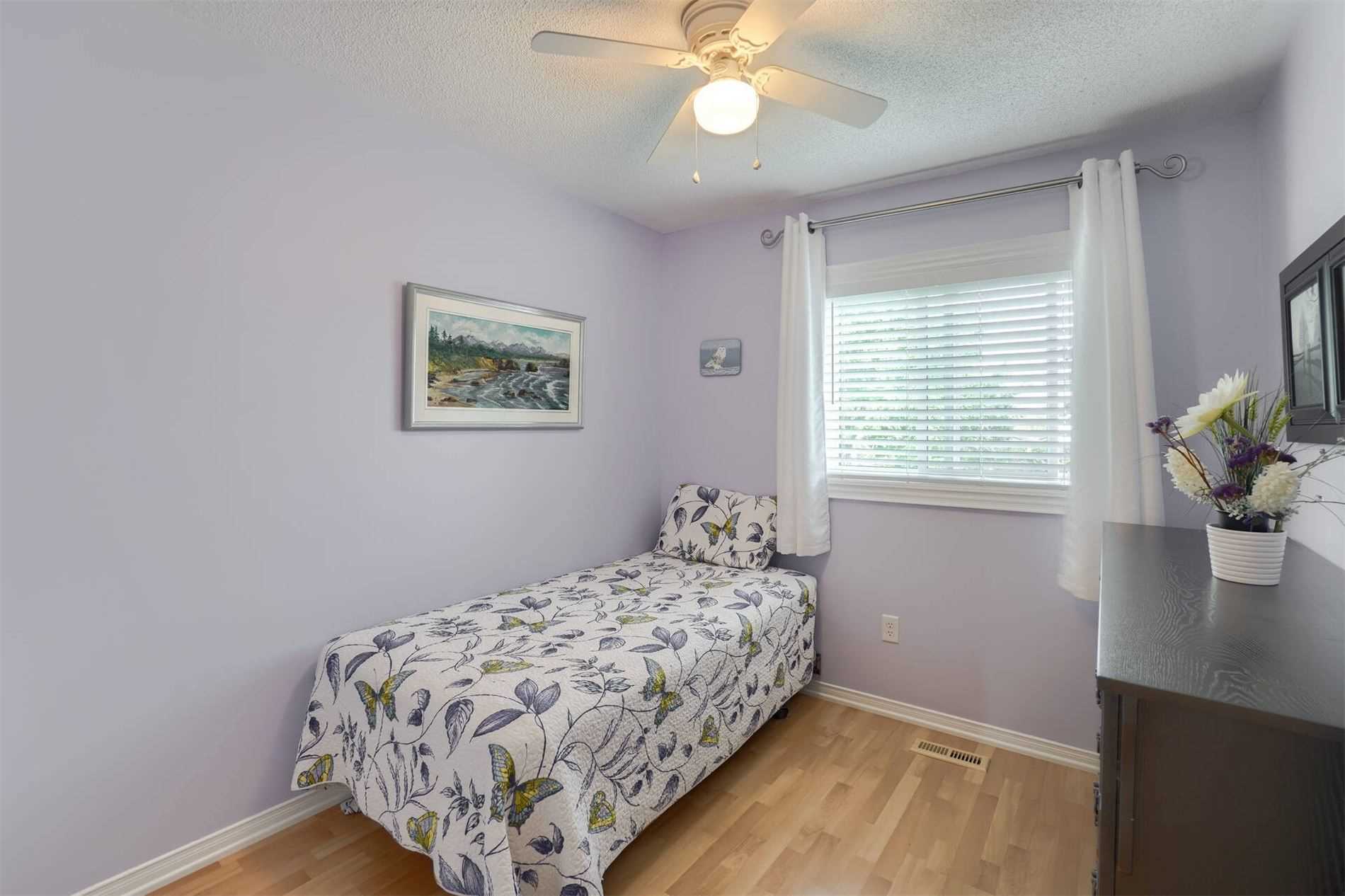43 Creekwood Cres