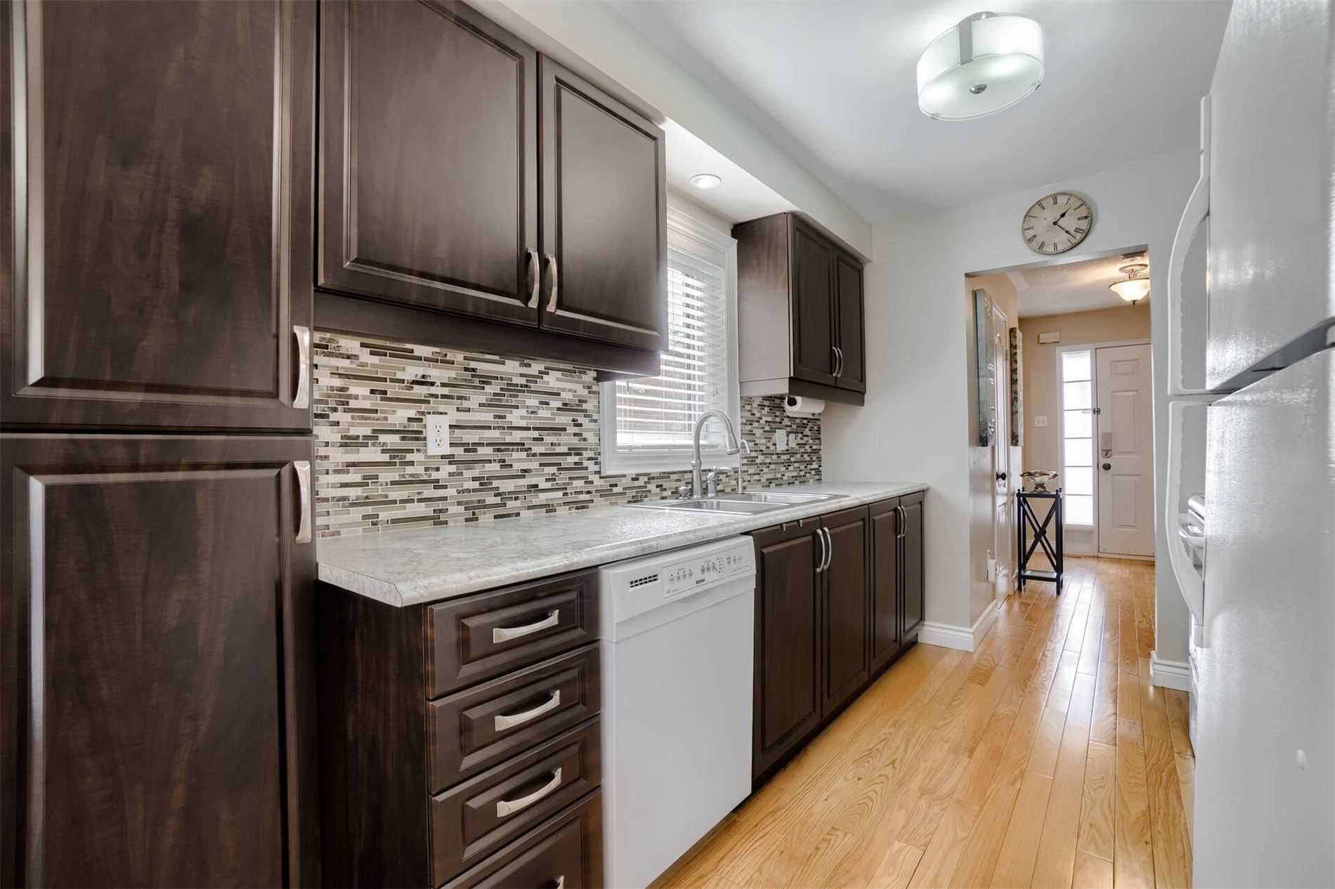 43 Creekwood Cres