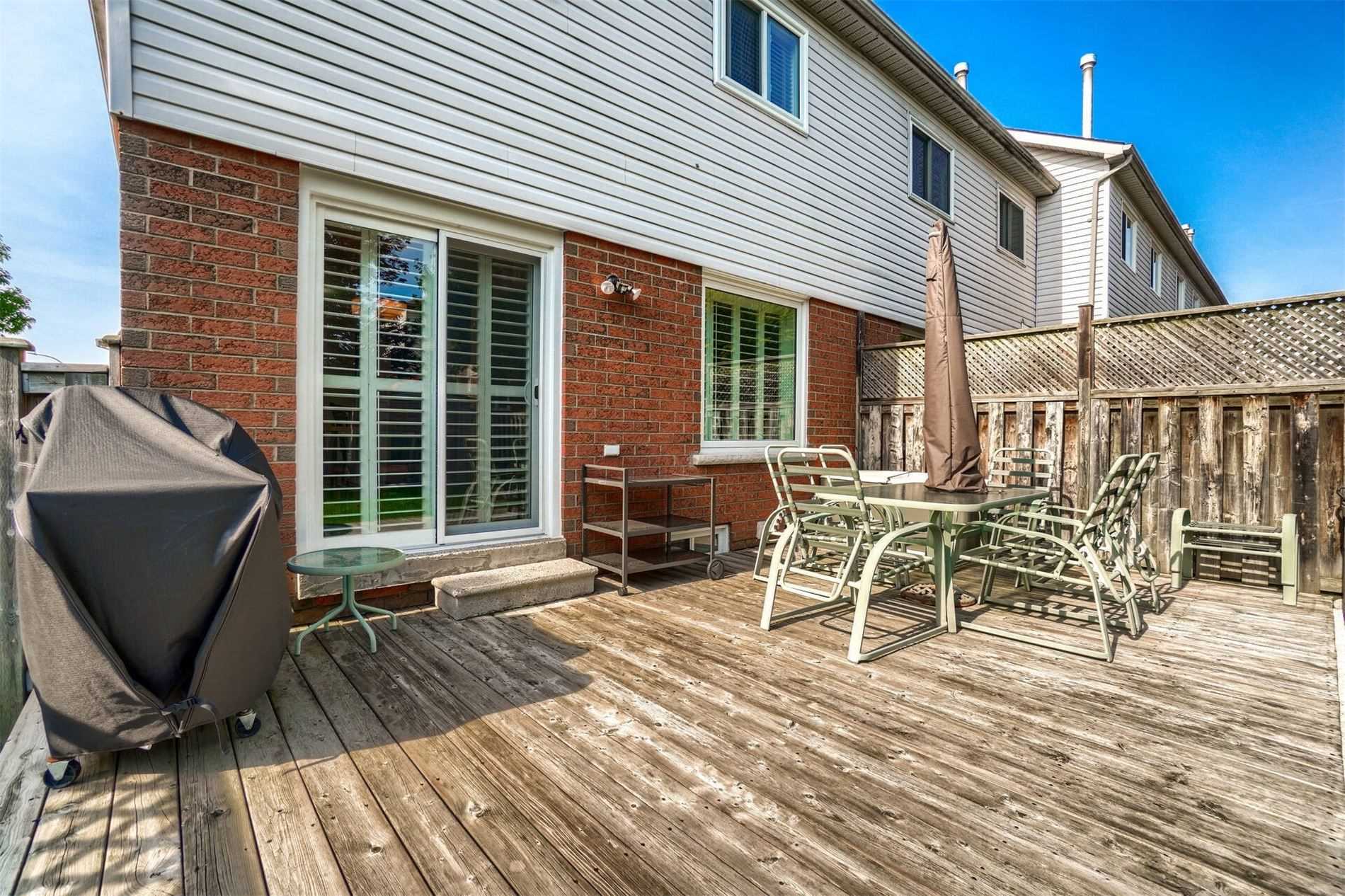 43 Creekwood Cres