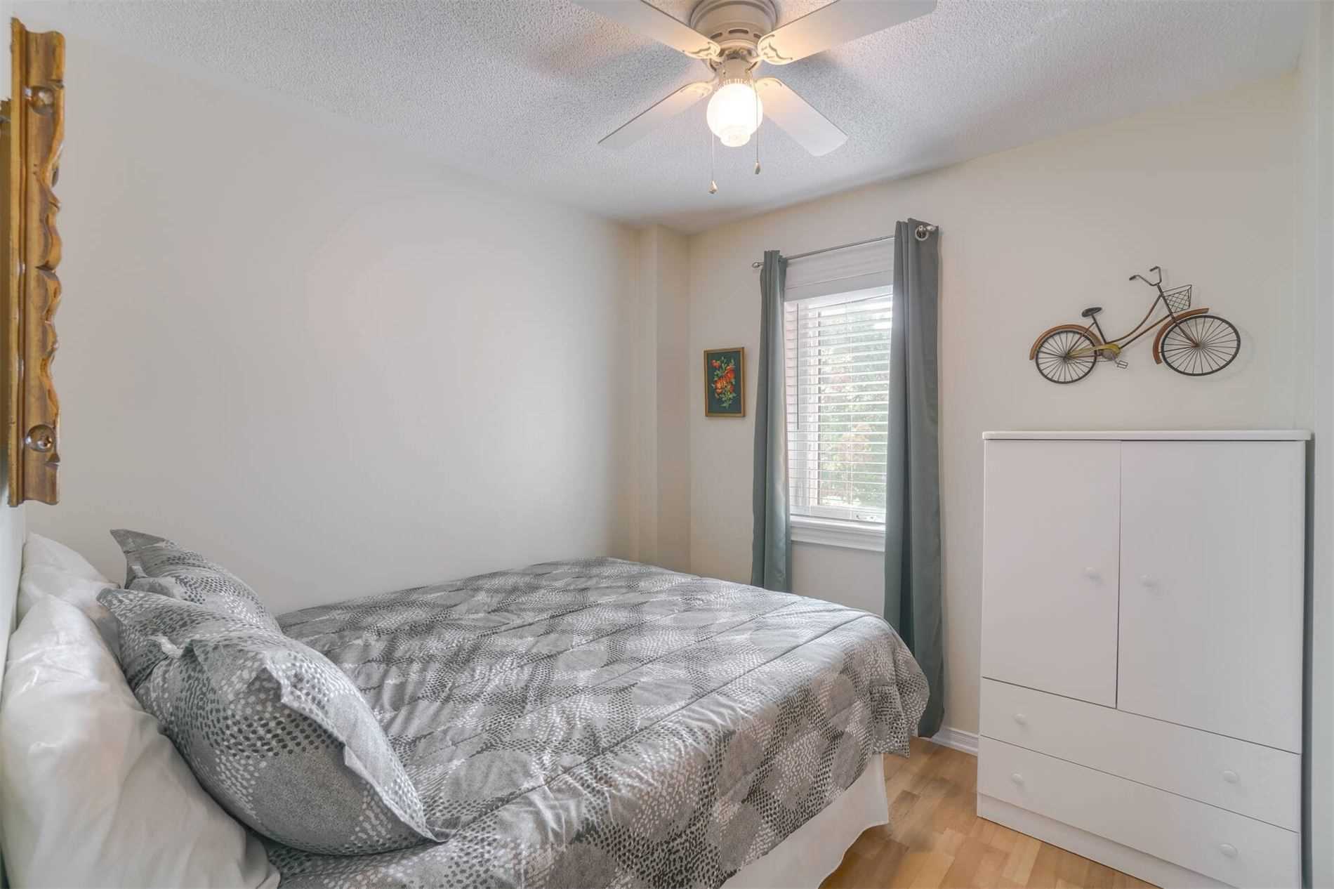 43 Creekwood Cres