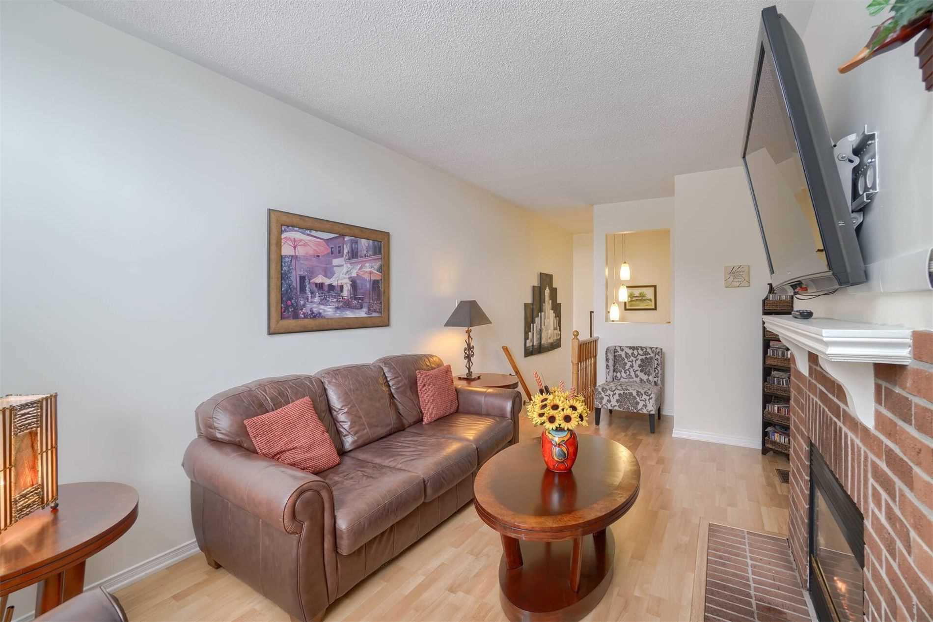 43 Creekwood Cres