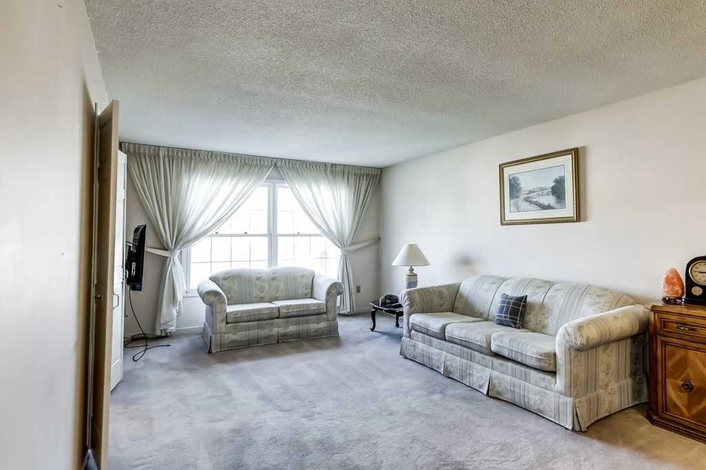 185 Braymore Blvd