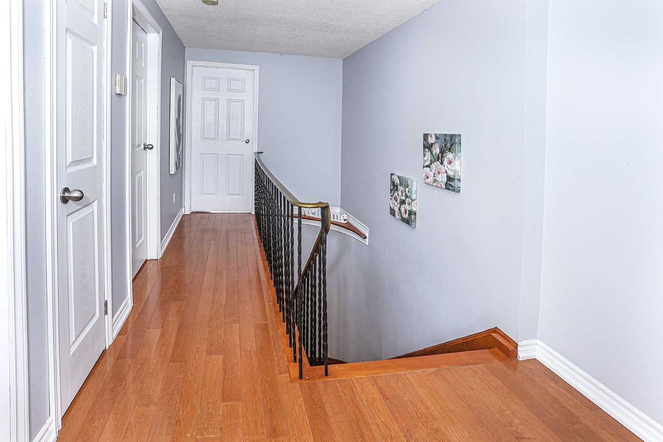 17 Glanvil Cres
