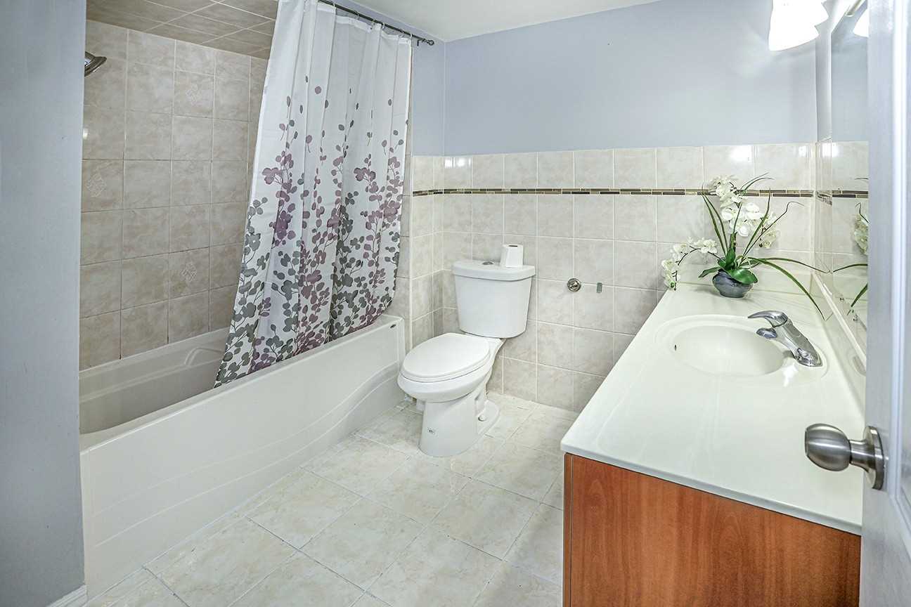 17 Glanvil Cres