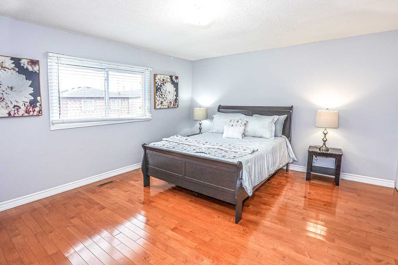 17 Glanvil Cres