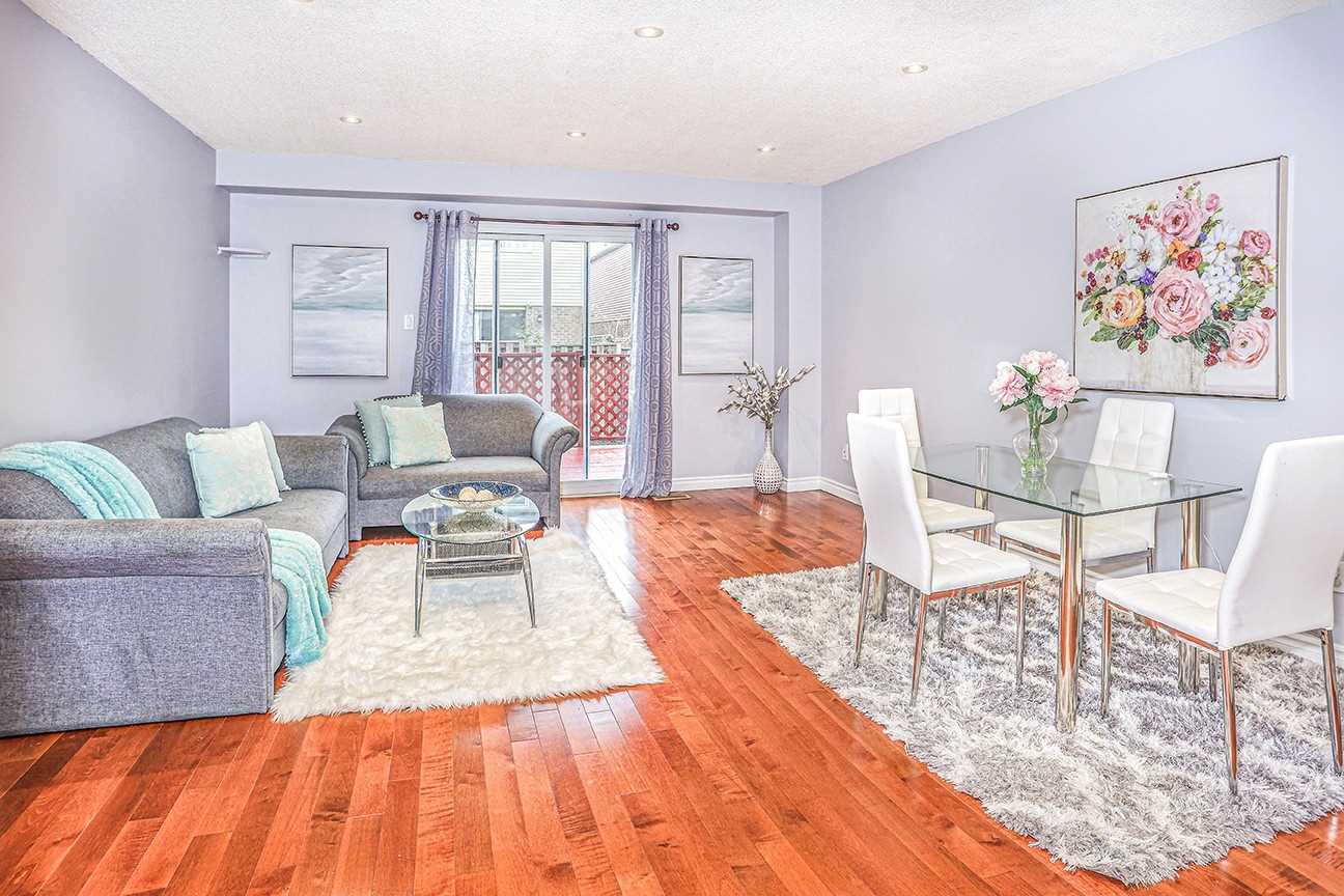 17 Glanvil Cres