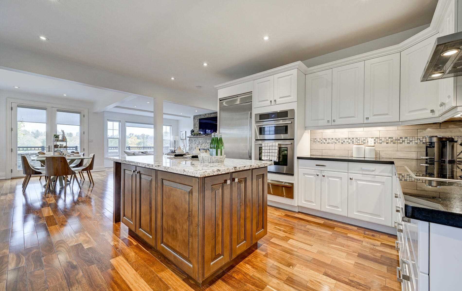 1445 Old Forest Rd
