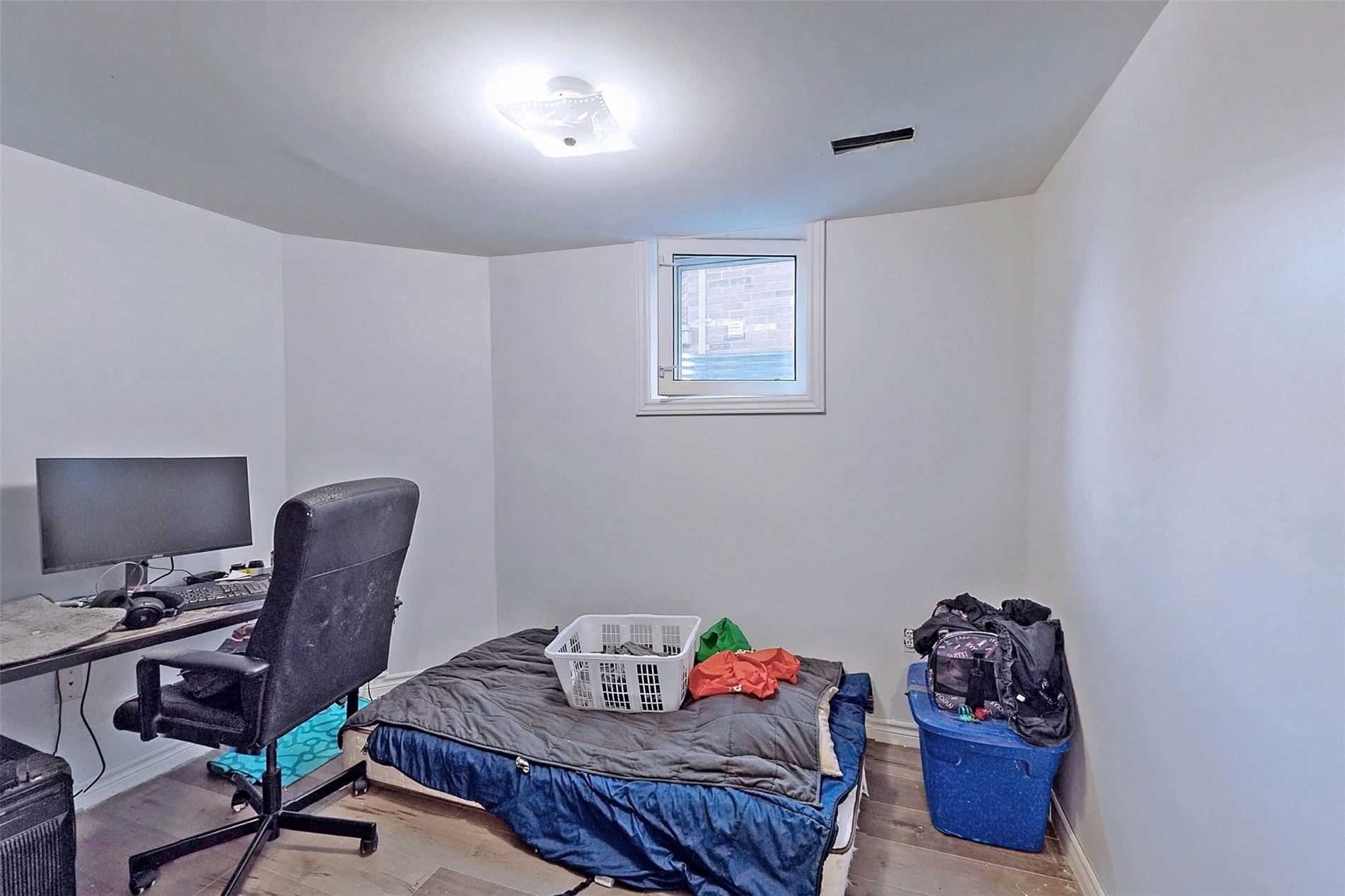 62 Batt Cres
