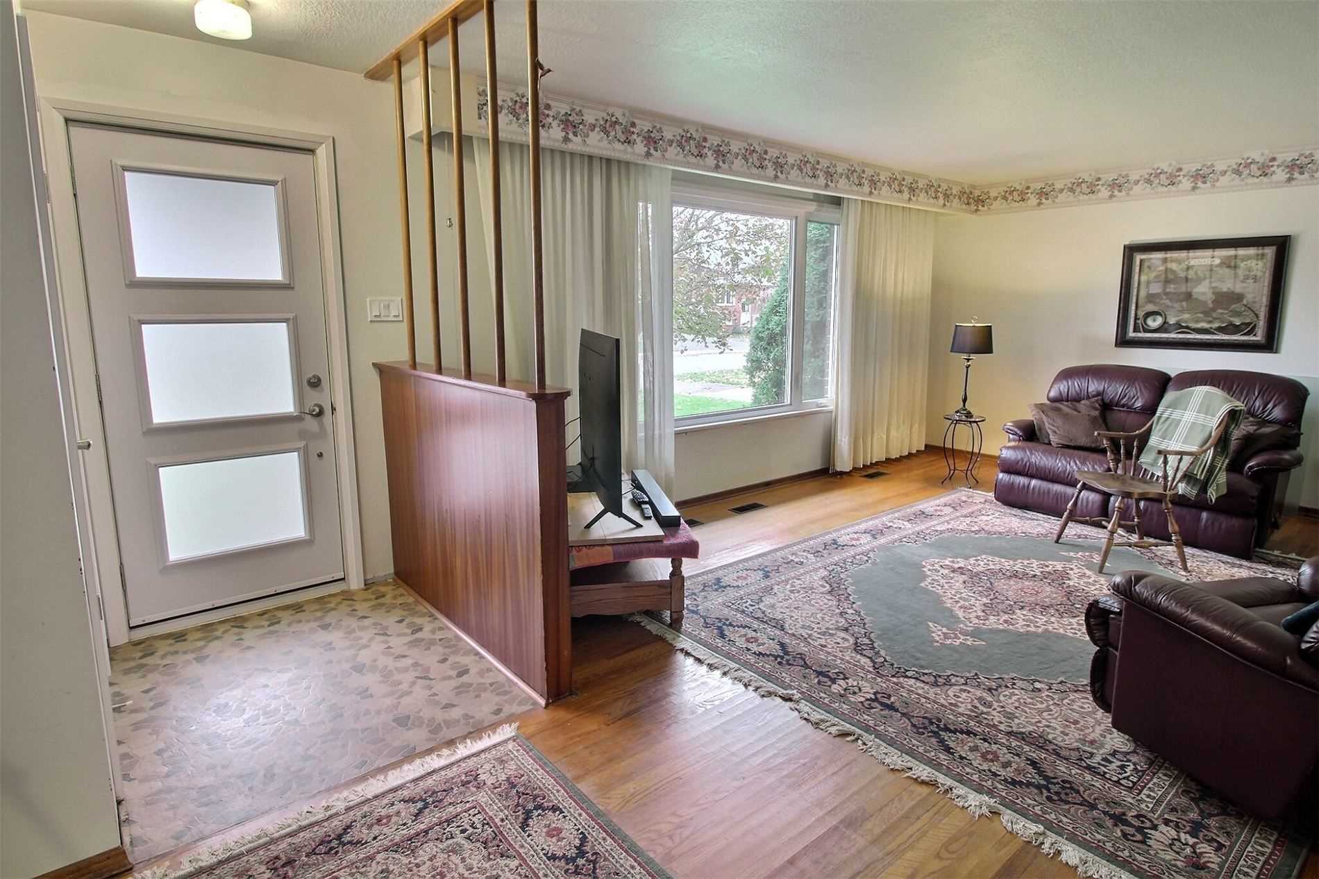 70 Carnegie St
