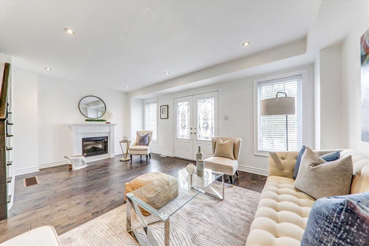51 Devineridge Ave