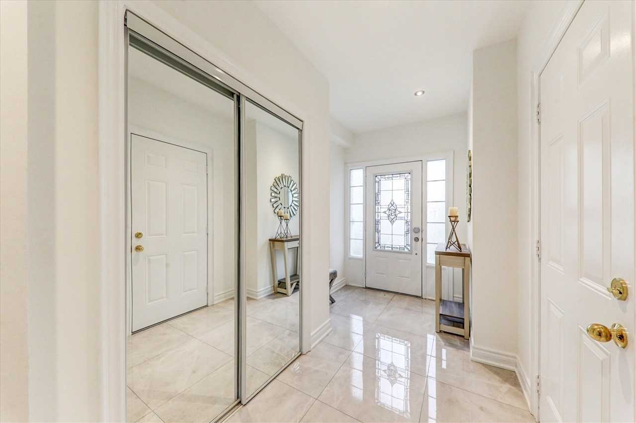 51 Devineridge Ave