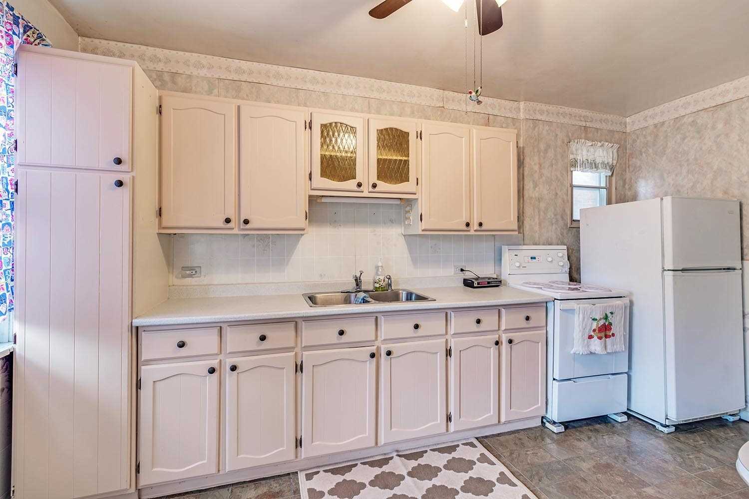 229 Eulalie Ave