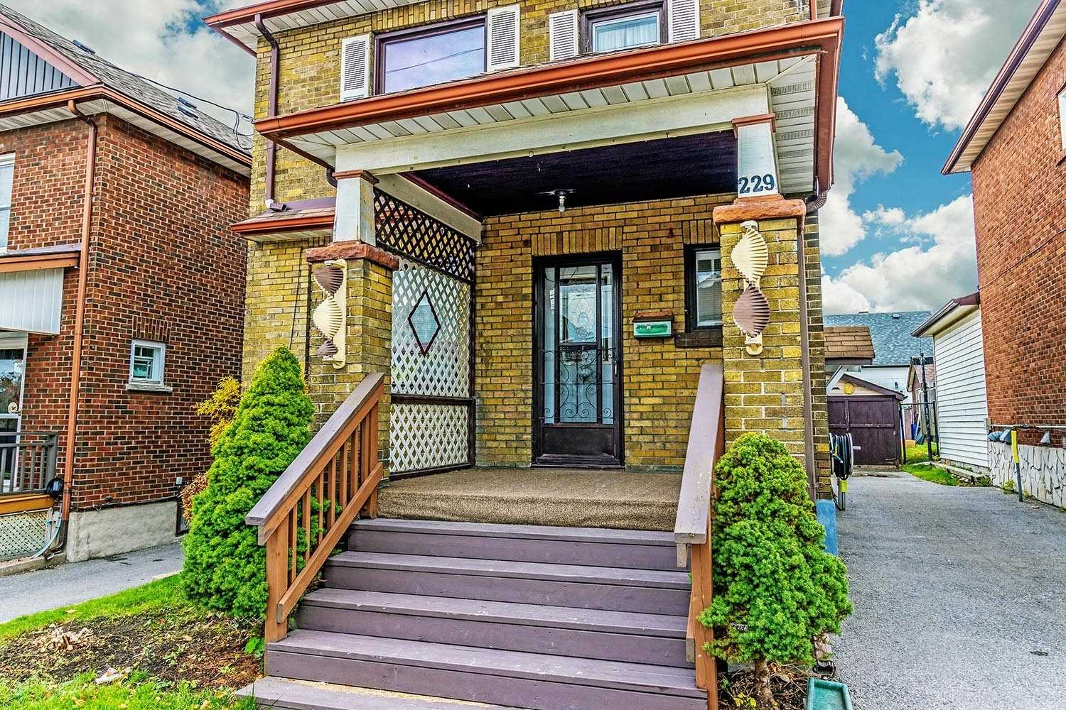 229 Eulalie Ave