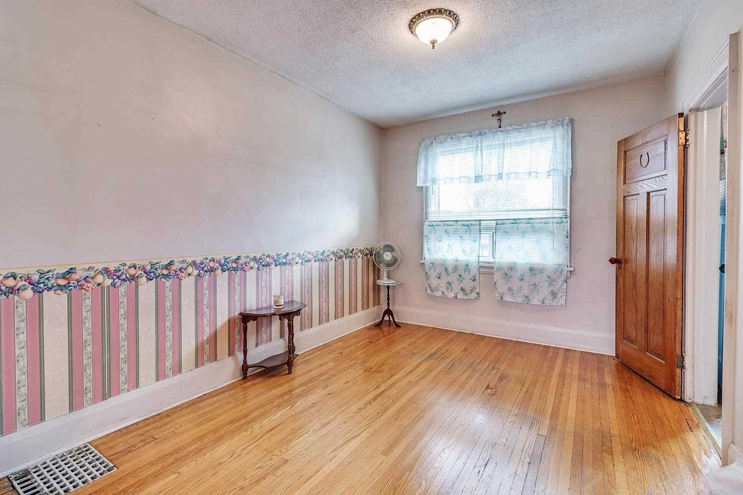 229 Eulalie Ave