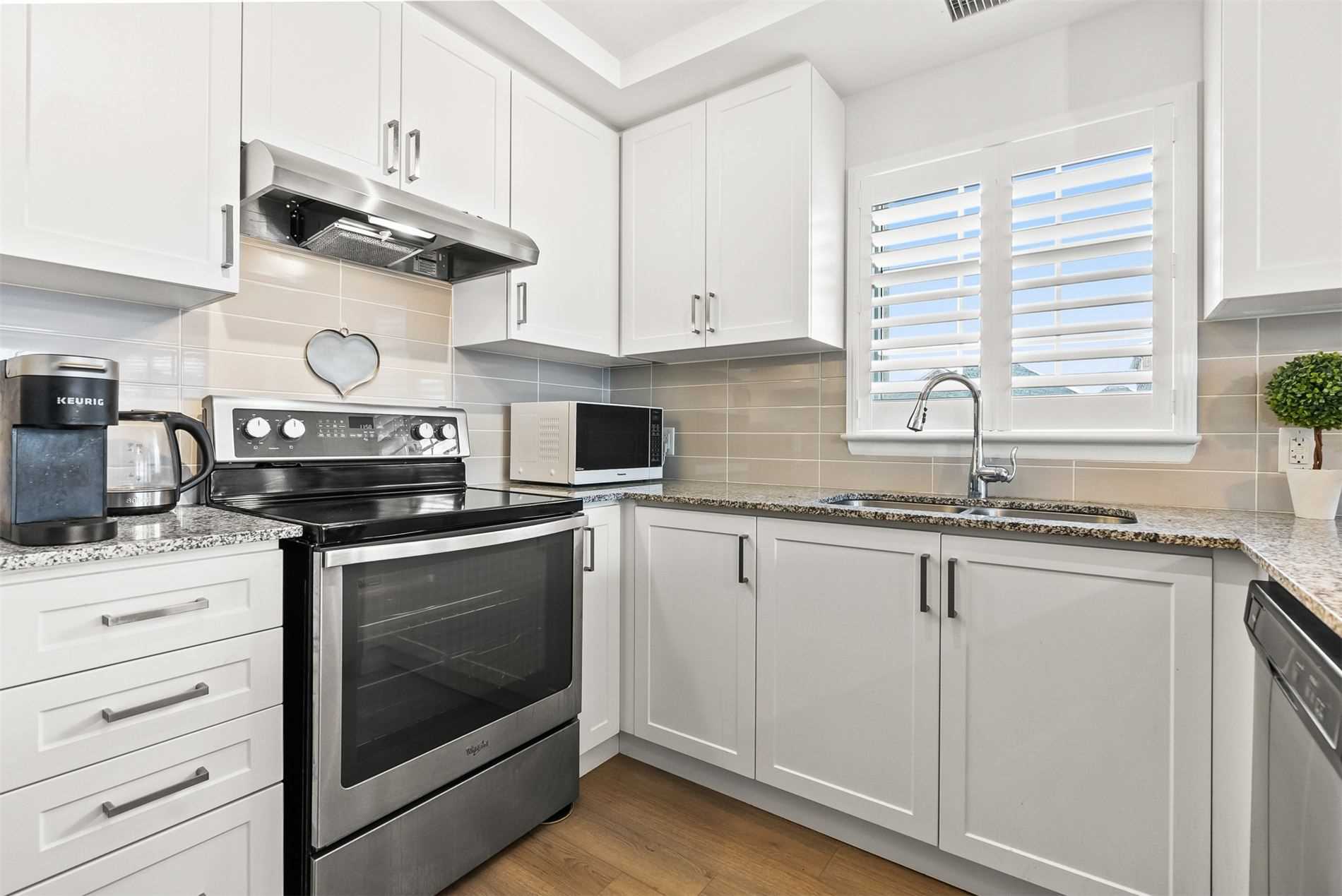 21 Brookhouse Dr, #101