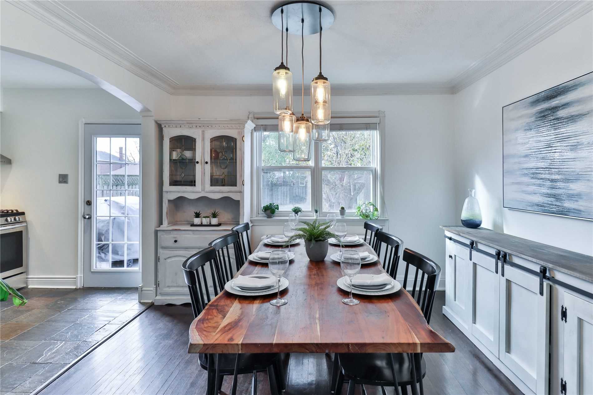 16 Don Mills Rd