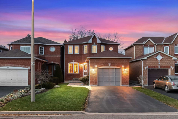 12 Fieldnest Cres, Whitby