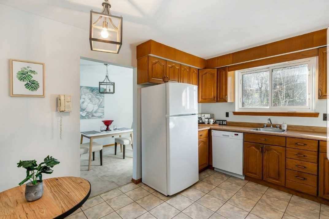 46 Baker Rd