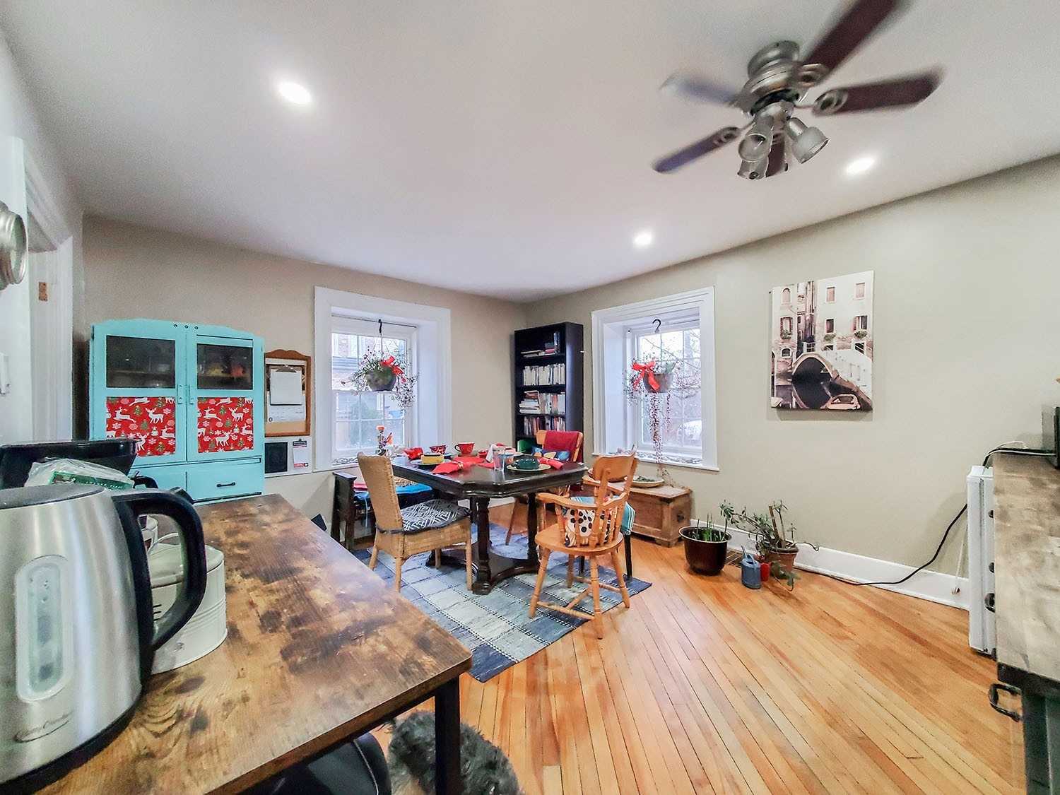 2319 Wildwood Cres