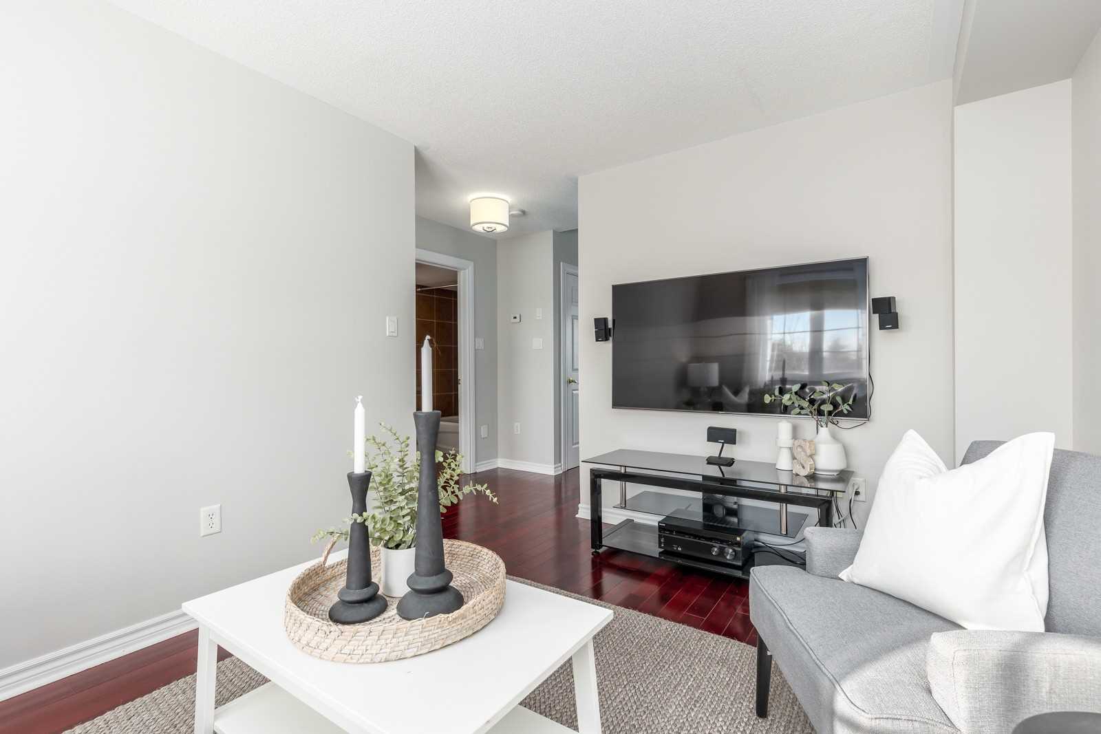 46 Wicker Park Way