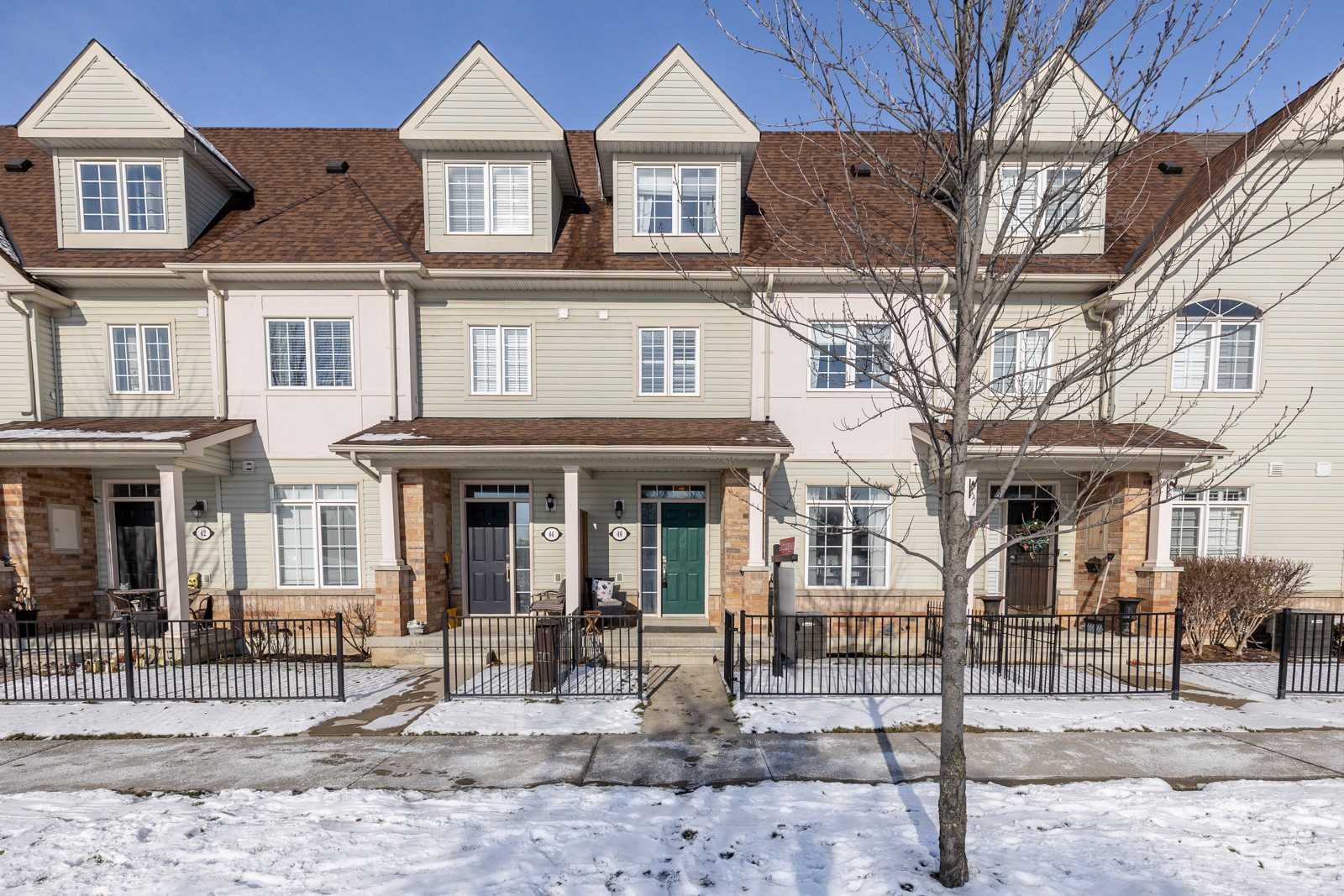 46 Wicker Park Way