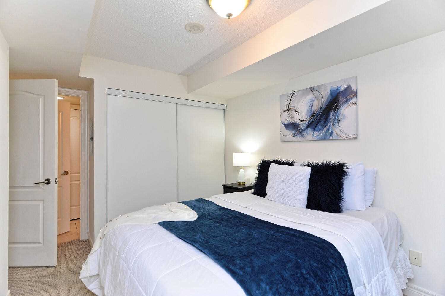 70 Town Centre Crt, #307