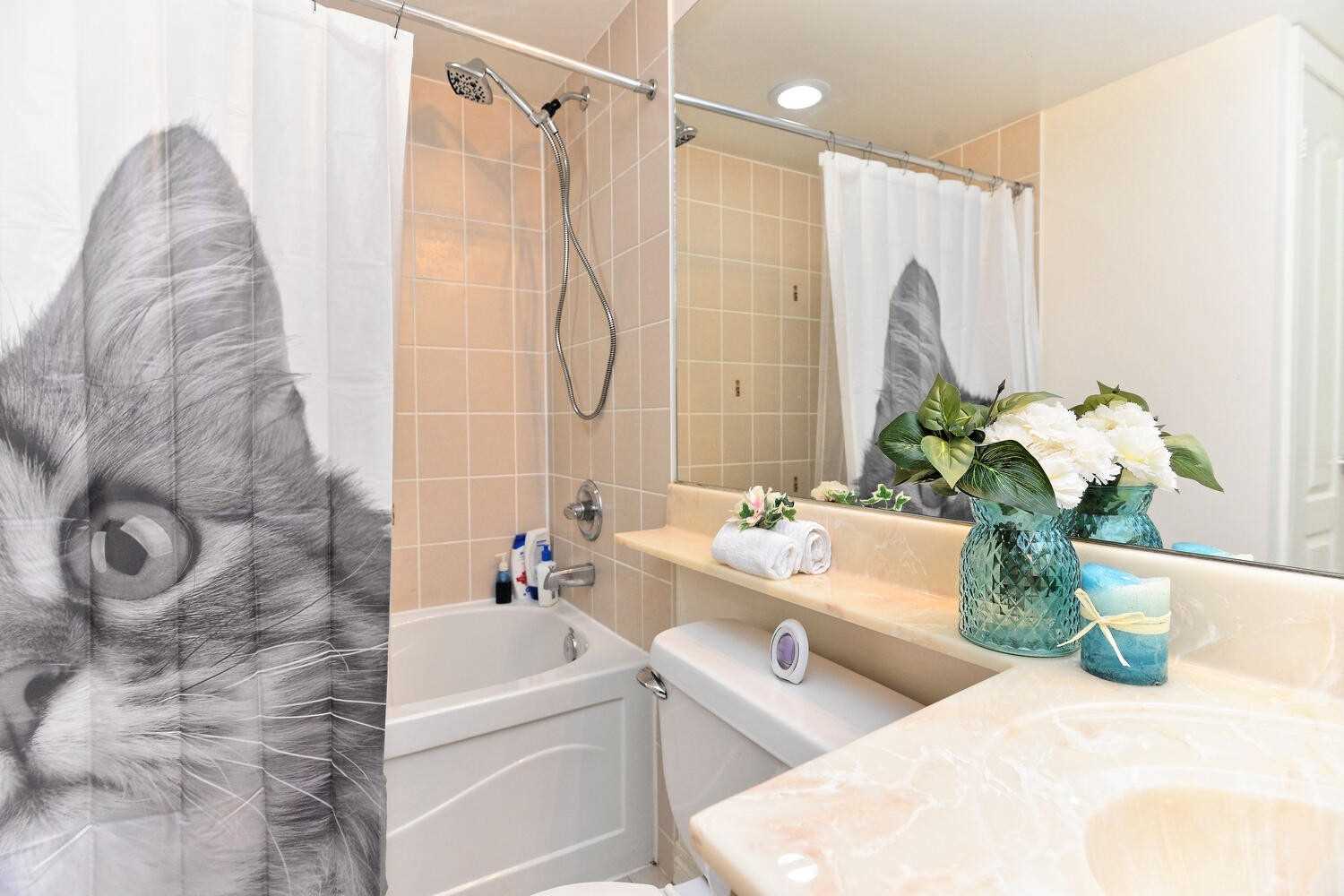 70 Town Centre Crt, #307