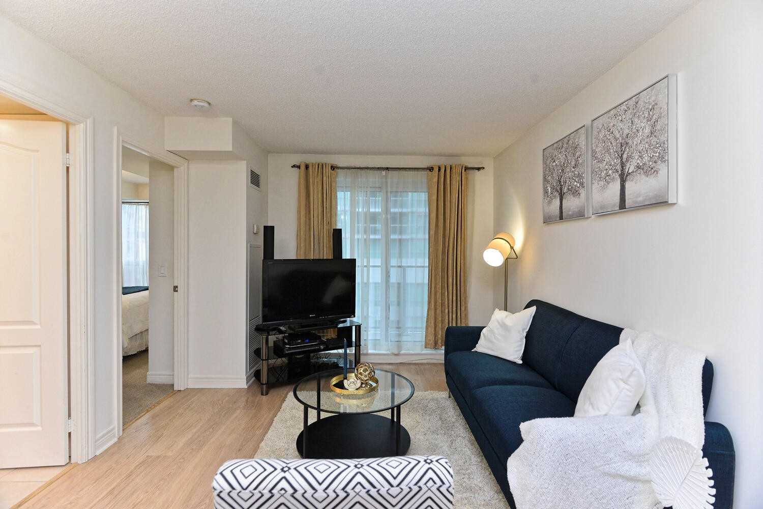70 Town Centre Crt, #307