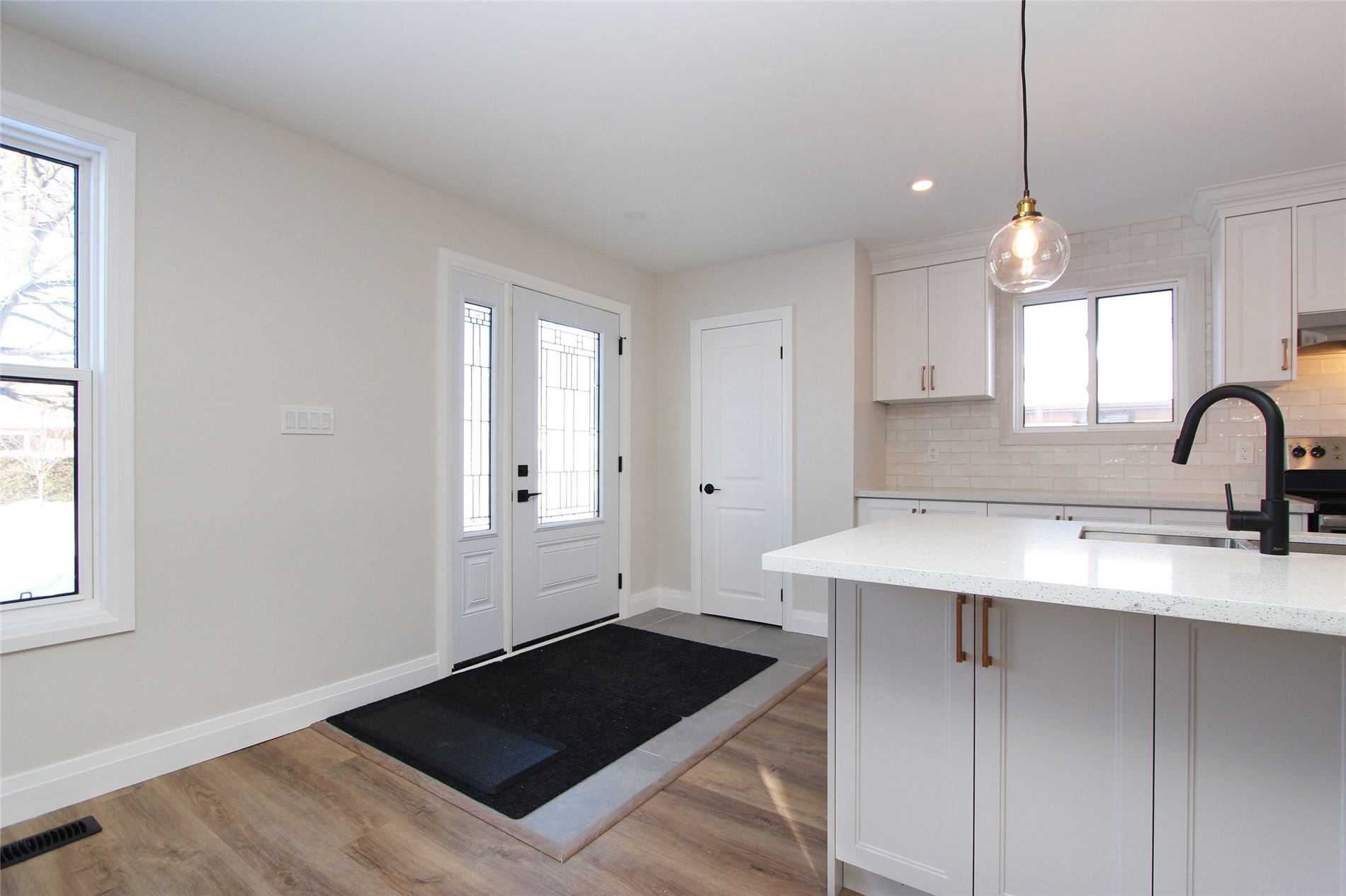 Listing E5478117 - Large Photo # 2