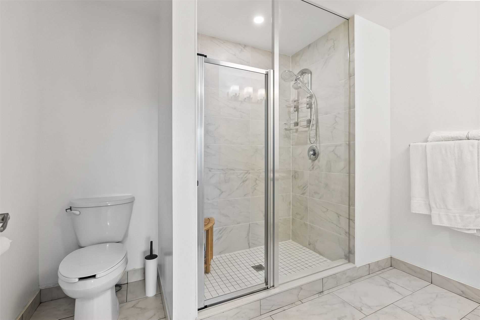 21 Brookhouse Dr, #101