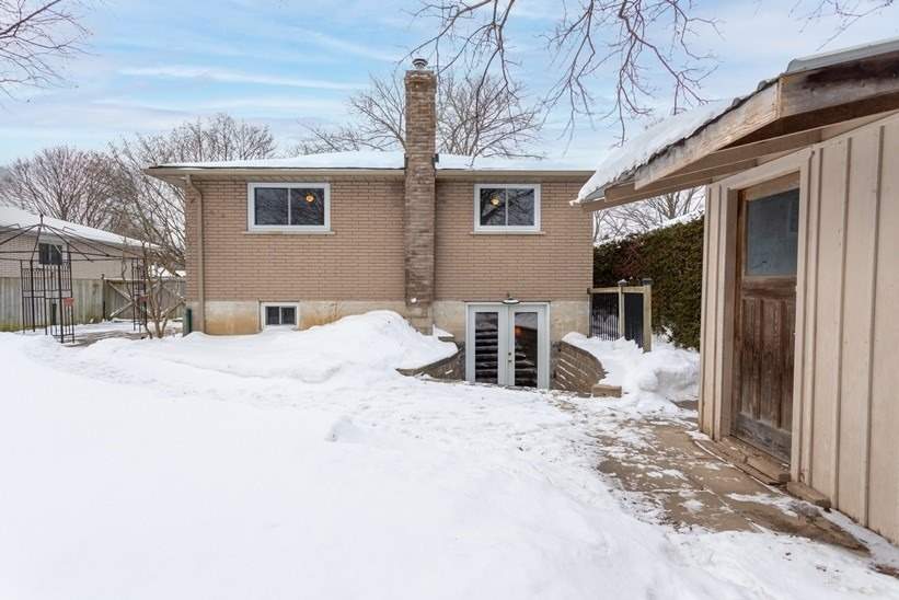 31 Strike Ave