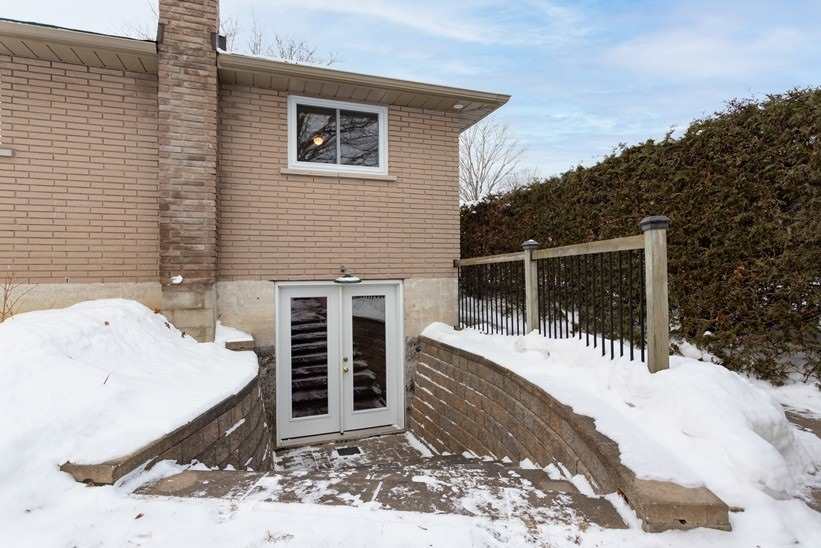 31 Strike Ave