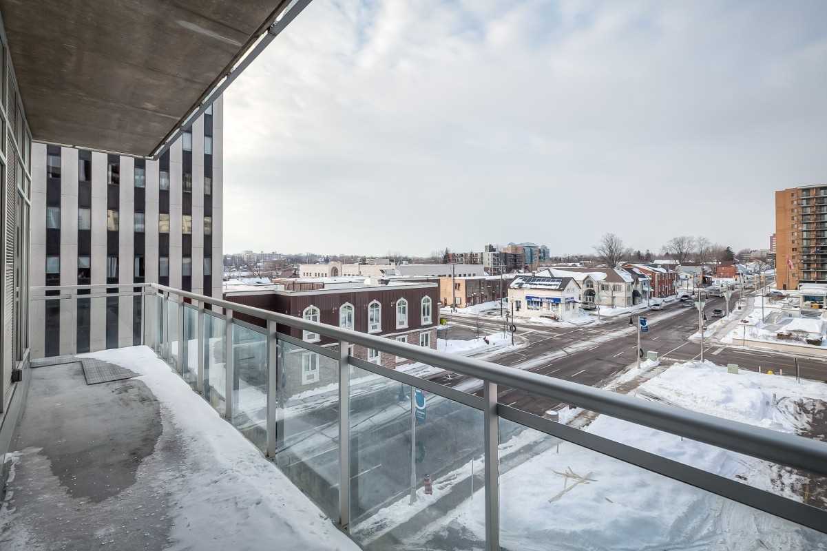 44 Bond St W, #416