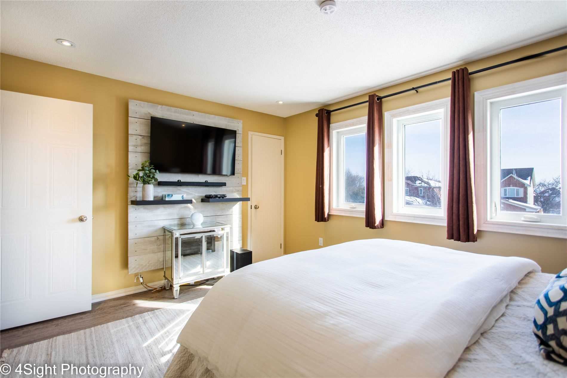 10 Bonnycastle Dr
