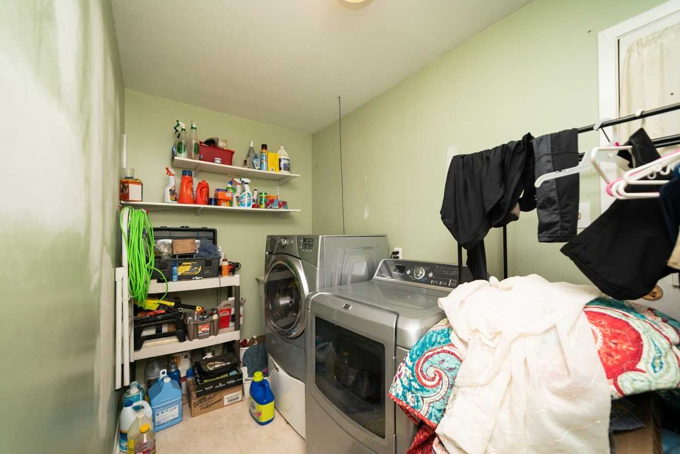 57 Hillhurst Cres