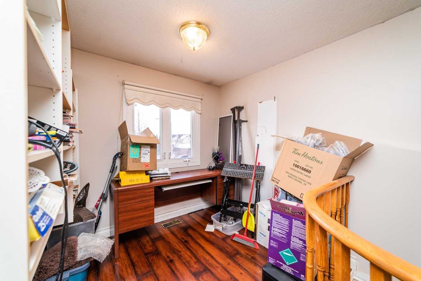 57 Hillhurst Cres