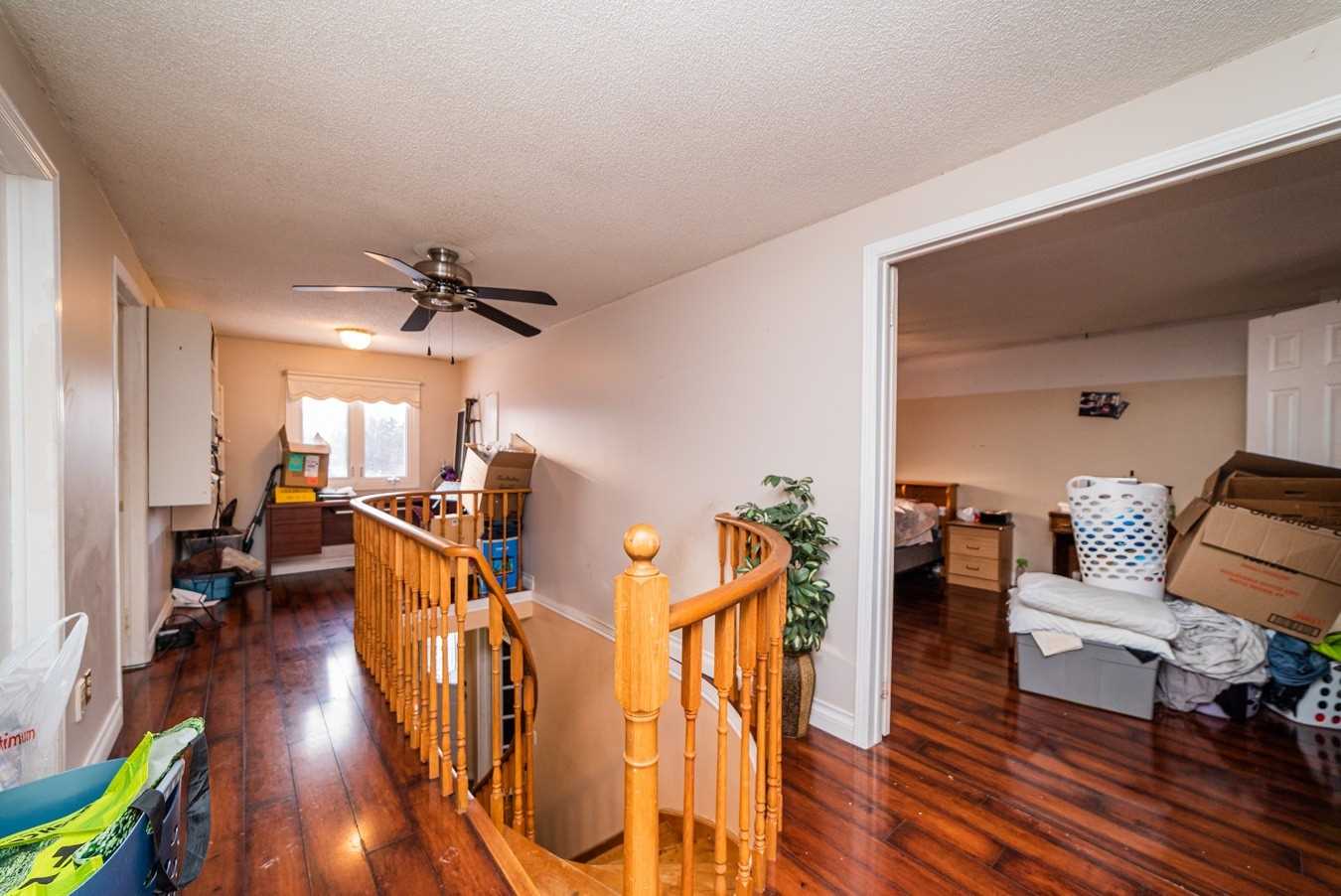 57 Hillhurst Cres