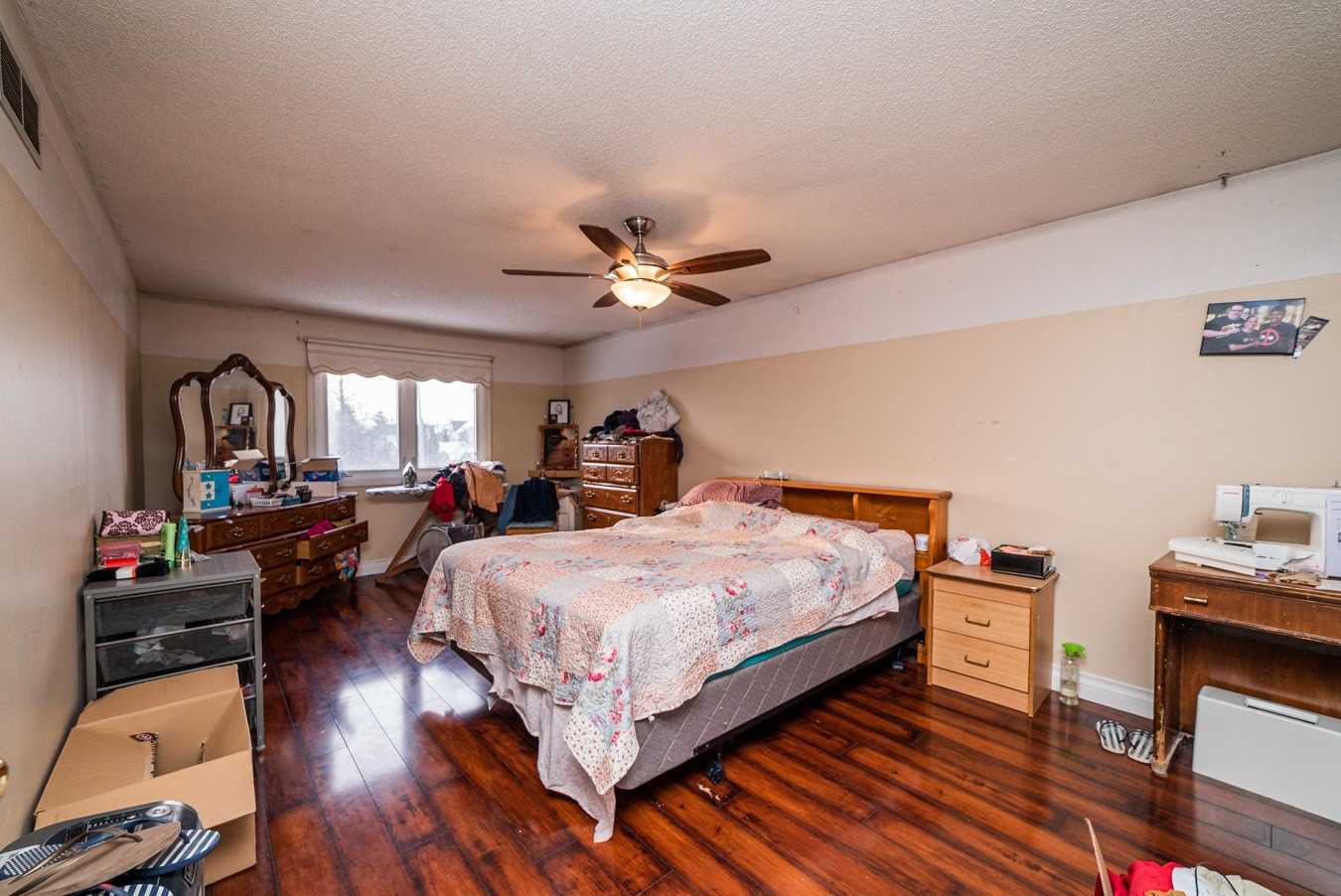 57 Hillhurst Cres