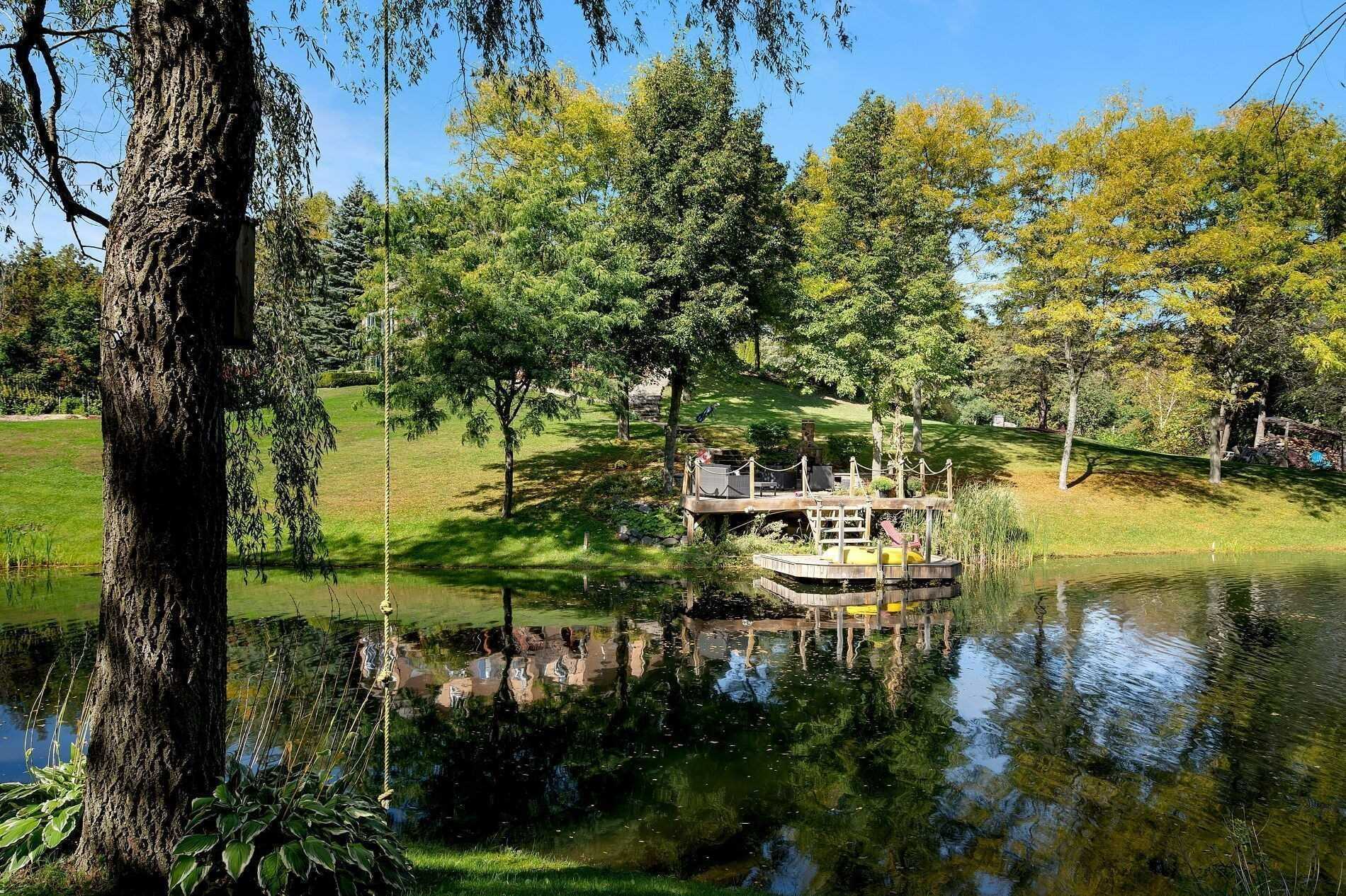 445 Townline Rd W