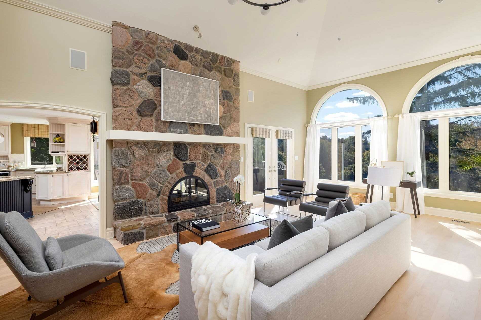 445 Townline Rd W