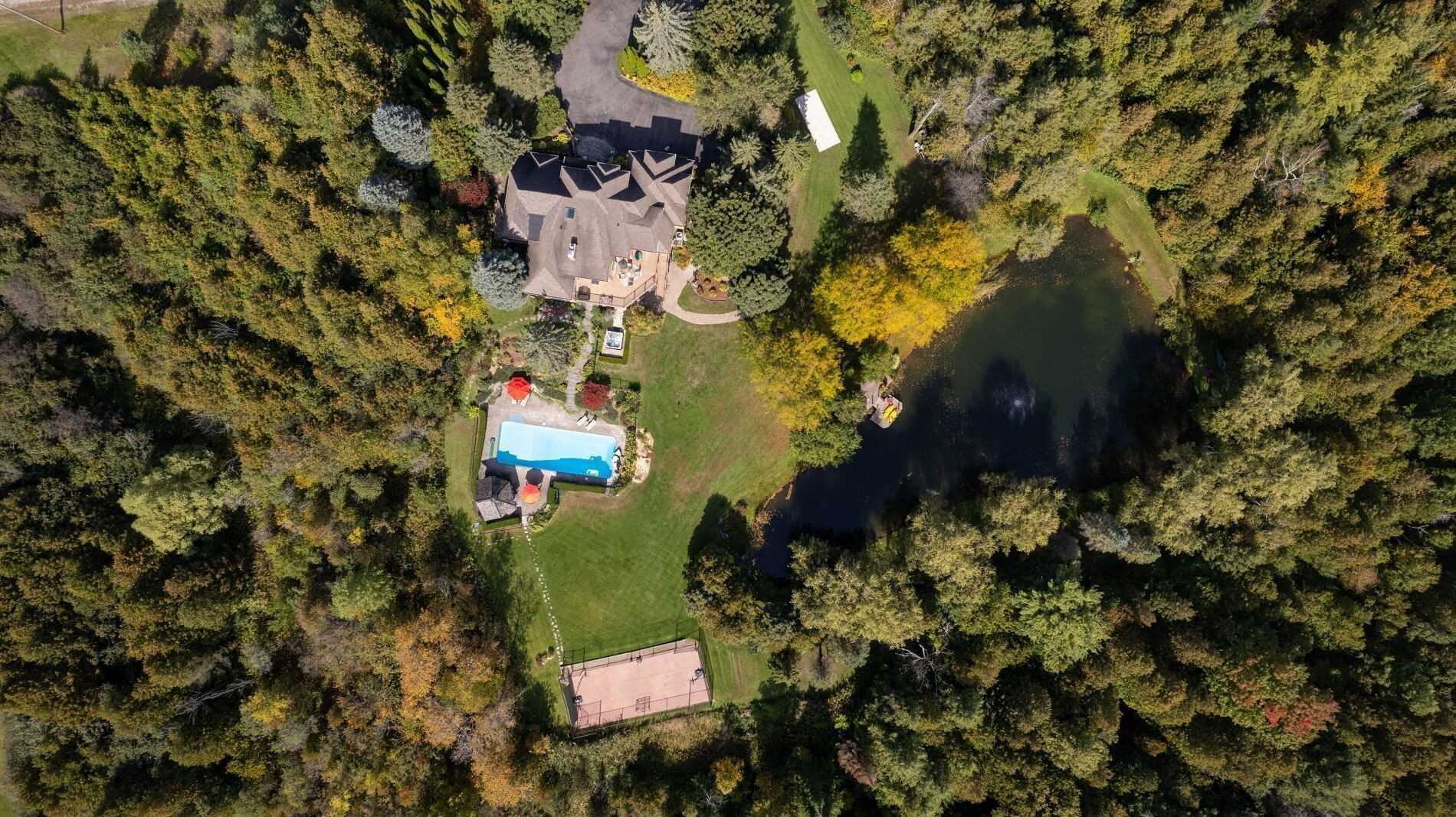 445 Townline Rd W