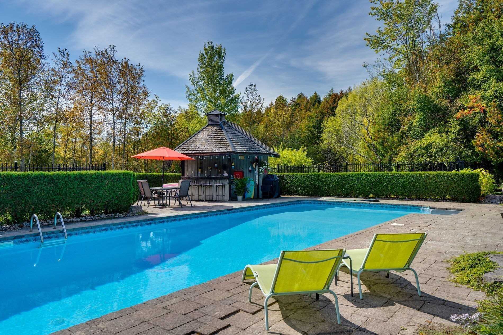 445 Townline Rd W