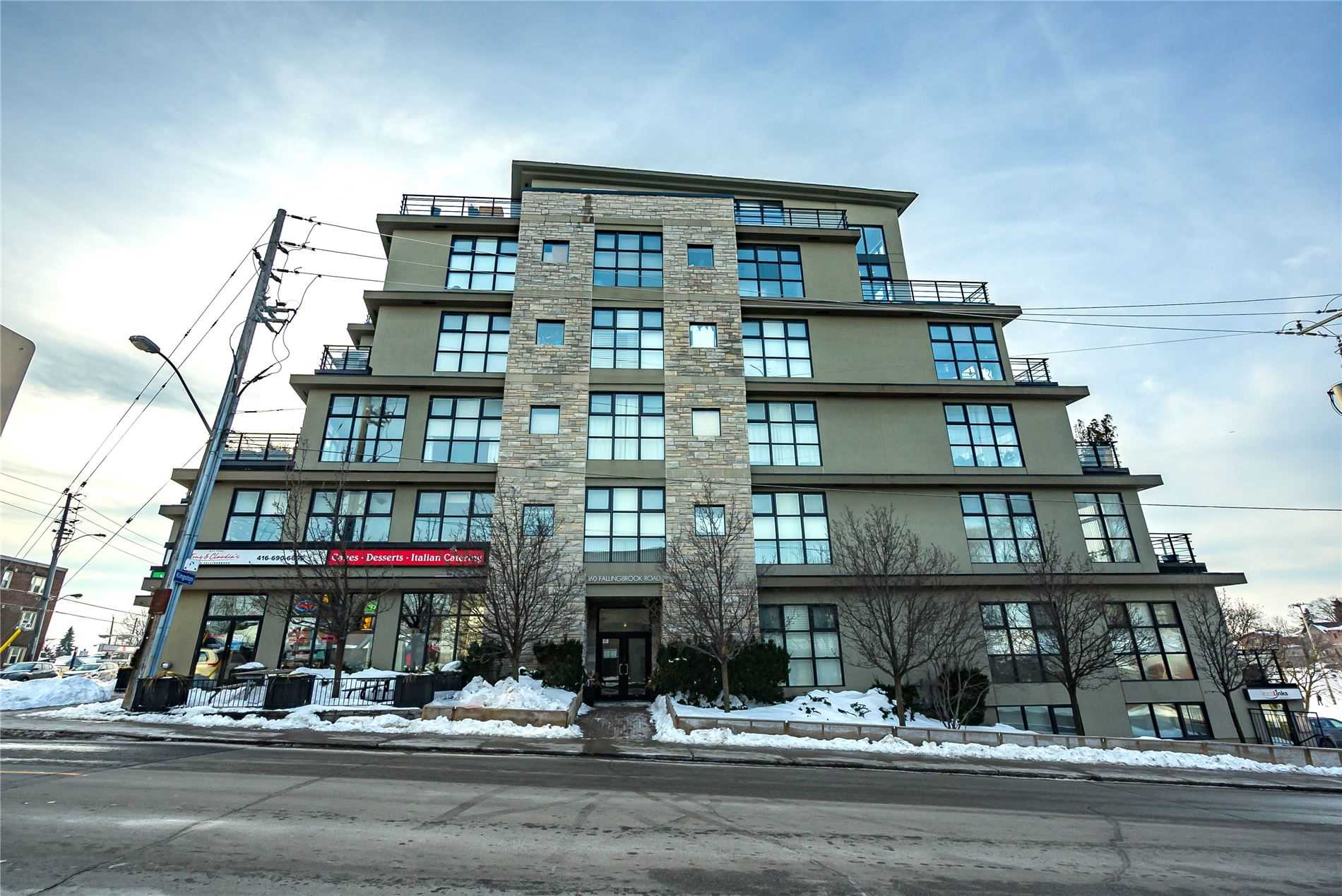 160 Fallingbrook Rd, #306
